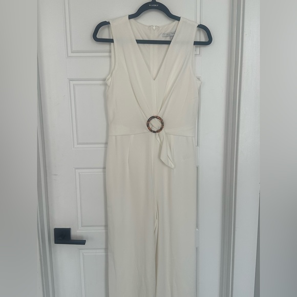 julia jordan Pants - Julia Jordan White V-Neck Jumpsuit with Tortoise Shell Belt Buckle